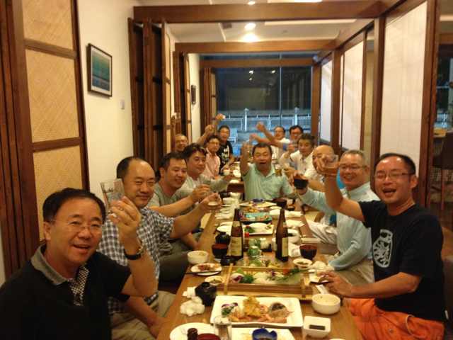 上海佘山周末队队友聚会合影